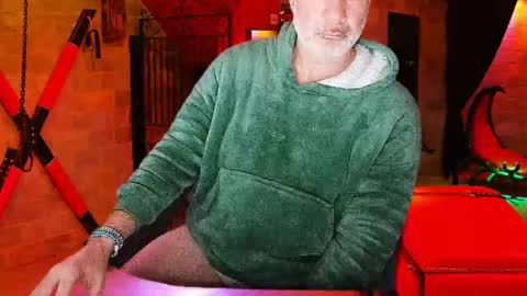 Snapshot of femdom_fetish chatting on February 17, 2025, 12:54 am Piggy online show from February 17, 2025, 12:54 am
