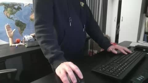 femdomsubby online show from December 18, 2024, 10:40 am