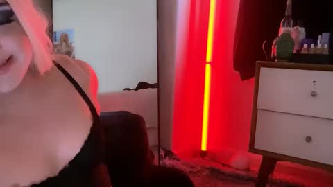 this is justice tricia a bigelow. she was fucking my husband tom girardi online show from February 18, 2025, 8:47 pm