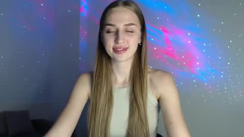 Femke online show from February 4, 2025, 9:10 pm