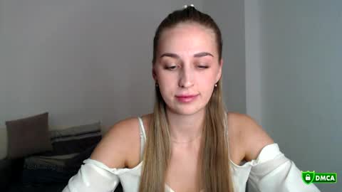 Femke online show from April 30, 2026, 8:57 pm