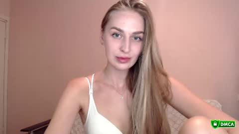 Snapshot of femkedejager chatting on August 4, 2026, 7:16 pm Femke online show from August 4, 2026, 7:16 pm