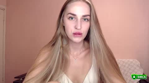 Snapshot of femkedejager chatting on August 5, 2026, 8:22 pm Femke online show from August 5, 2026, 8:22 pm