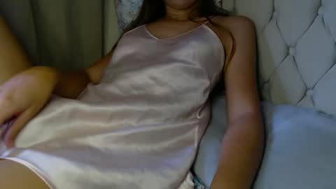 Snapshot of femmeangel chatting on September 26, 2025, 11:47 am Alice online show from September 26, 2025, 11:47 am