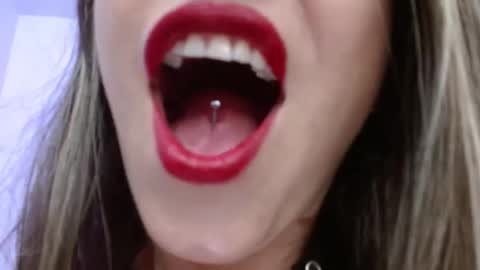 Snapshot of fenix_11_ chatting on December 17, 2024, 11:49 pm Alejandra online show from December 17, 2024, 11:49 pm