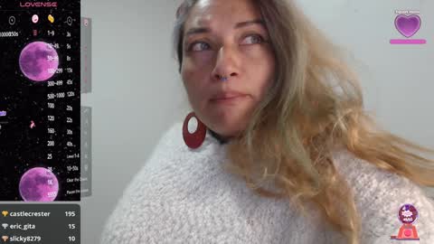 Snapshot of fenix_purple chatting on December 27, 2024, 6:31 pm FENIX online show from December 27, 2024, 6:31 pm