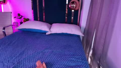 Snapshot of fenixlux_ chatting on May 30, 2026, 2:58 pm FenixLux online show from May 30, 2026, 2:58 pm