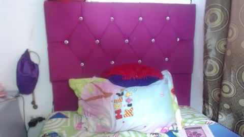 Snapshot of fenixxx1604 chatting on January 8, 2026, 8:55 pm Fenixxx online show from January 8, 2026, 8:55 pm