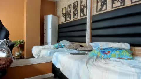 Snapshot of fer_florez chatting on June 11, 2026, 12:32 am fer_florez online show from June 11, 2026, 12:32 am