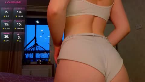 Snapshot of feral_berrys chatting on December 19, 2025, 11:06 am Nancy online show from December 19, 2025, 11:06 am