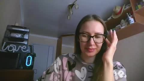 feraliss online show from March 18, 2026, 11:24 am