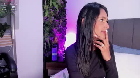 fernanda_liie_ online show from March 13, 2026, 12:34 pm