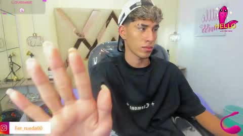 FER PHOENIX online show from November 3, 2025, 3:19 am