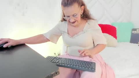 Marcela online show from May 29, 2026, 8:07 pm