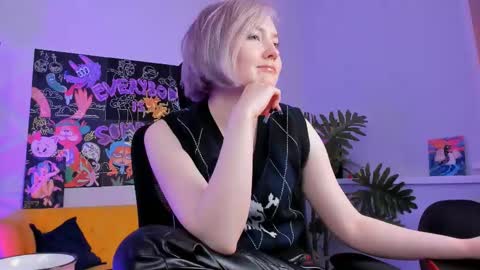 Snapshot of fetishrey chatting on February 15, 2025, 5:50 pm Rey online show from February 15, 2025, 5:50 pm