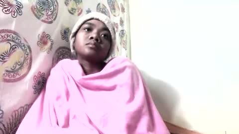 Snapshot of fetranialdy chatting on May 24, 2026, 4:28 am fetranialdy online show from May 24, 2026, 4:28 am