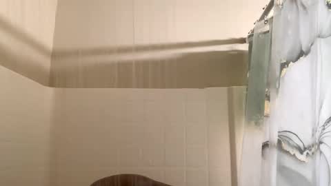 fettifinesor online show from February 5, 2026, 3:49 pm