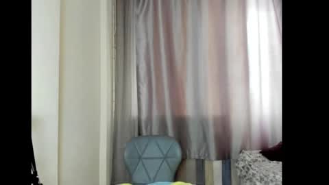 Snapshot of fey_bb chatting on February 28, 2025, 2:20 am Milana online show from February 28, 2025, 2:20 am