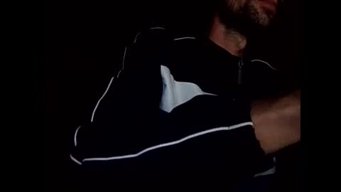 Snapshot of fffjj021 chatting on October 19, 2025, 12:11 am Raised in 90s online show from October 19, 2025, 12:11 am