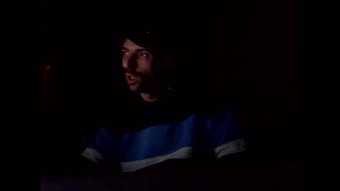 Snapshot of fffjj021 chatting on December 19, 2025, 2:29 am Raised in 90s online show from December 19, 2025, 2:29 am