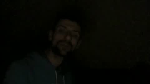 Snapshot of fffjj021 chatting on December 21, 2025, 10:28 pm Raised in 90s online show from December 21, 2025, 10:28 pm