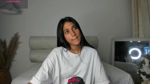 Freyja  online show from September 30, 2025, 12:48 am