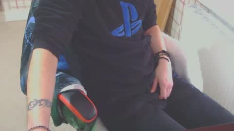 Snapshot of ffys2025 chatting on December 29, 2024, 11:40 am ffys2025 online show from December 29, 2024, 11:40 am