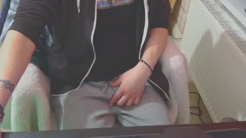 Snapshot of ffys2025 chatting on February 22, 2025, 9:04 pm ffys2025 online show from February 22, 2025, 9:04 pm