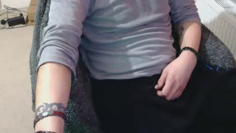 Snapshot of ffys2025 chatting on February 16, 2026, 9:33 pm ffys2025 online show from February 16, 2026, 9:33 pm