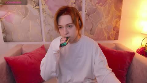 fiamoory online show from March 4, 2025, 1:34 am