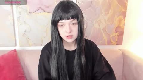 fiamoory online show from October 5, 2025, 1:26 am