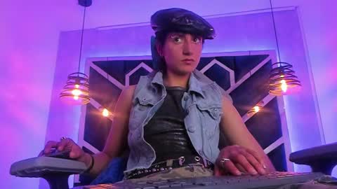 Snapshot of fieramadame chatting on January 15, 2025, 2:56 pm online show from January 15, 2025, 2:56 pm