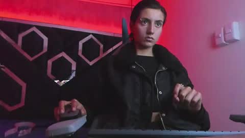 Snapshot of fieramadame chatting on January 21, 2025, 3:10 pm online show from January 21, 2025, 3:10 pm