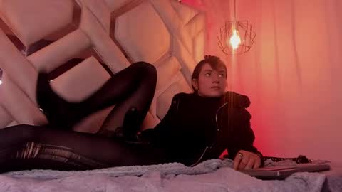 Snapshot of fieramadame chatting on February 12, 2025, 3:05 pm online show from February 12, 2025, 3:05 pm