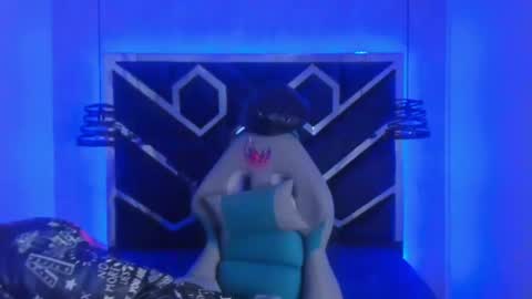 Snapshot of fieramadame chatting on March 5, 2025, 12:00 pm online show from March 5, 2025, 12:00 pm