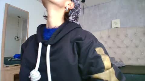 Snapshot of fieramadame chatting on September 21, 2025, 12:18 pm online show from September 21, 2025, 12:18 pm