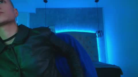 Snapshot of fieramadame chatting on October 4, 2025, 11:52 am online show from October 4, 2025, 11:52 am