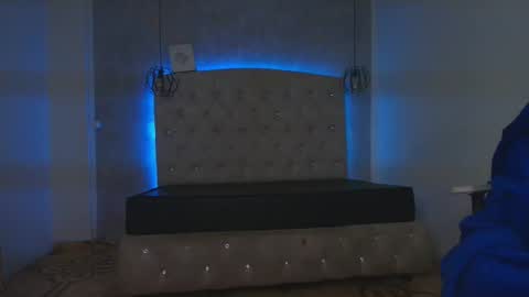 Snapshot of fieramadame chatting on October 8, 2025, 11:52 am online show from October 8, 2025, 11:52 am