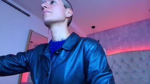 Snapshot of fieramadame chatting on October 28, 2025, 11:58 am online show from October 28, 2025, 11:58 am