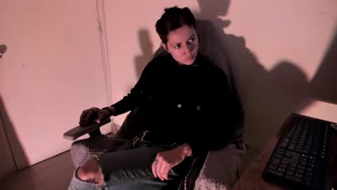   online show from February 15, 2026, 12:14 pm