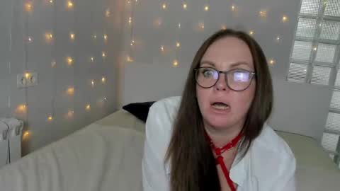 Snapshot of fiery_stella chatting on March 6, 2025, 2:29 pm Fiery Stella online show from March 6, 2025, 2:29 pm