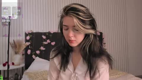 Filla online show from September 20, 2025, 2:01 am