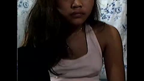 Snapshot of filipinagirl_18 chatting on April 22, 2026, 9:27 pm filipinagirl_18 online show from April 22, 2026, 9:27 pm