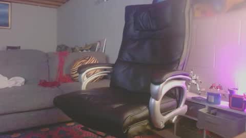 frank online show from December 2, 2025, 8:48 pm