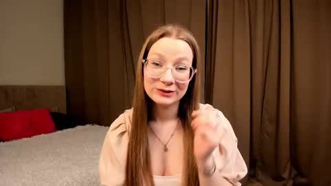 Anny online show from March 17, 2026, 7:06 pm