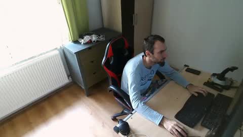 Jane and Findo online show from April 25, 2026, 6:38 am