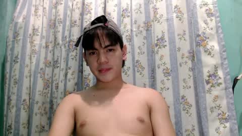 Snapshot of fineshyt_ chatting on July 30, 2026, 5:12 pm Ero online show from July 30, 2026, 5:12 pm