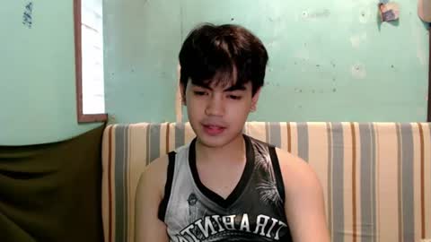 Snapshot of fineshyt_ chatting on August 1, 2026, 8:35 am Ero online show from August 1, 2026, 8:35 am