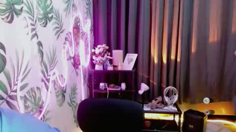 finestgodes_aki online show from March 10, 2026, 11:37 am