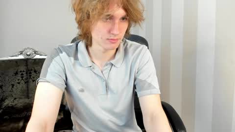 Snapshot of finnbev chatting on June 5, 2026, 8:25 pm finnbev online show from June 5, 2026, 8:25 pm